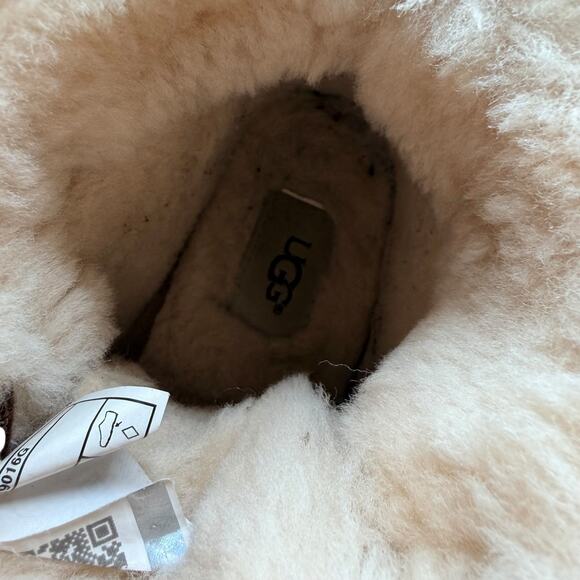 UGG Chickaree Suede Shearling Moccasin Boots Chestnut Women’s Size 8 - Picture 15 of 15